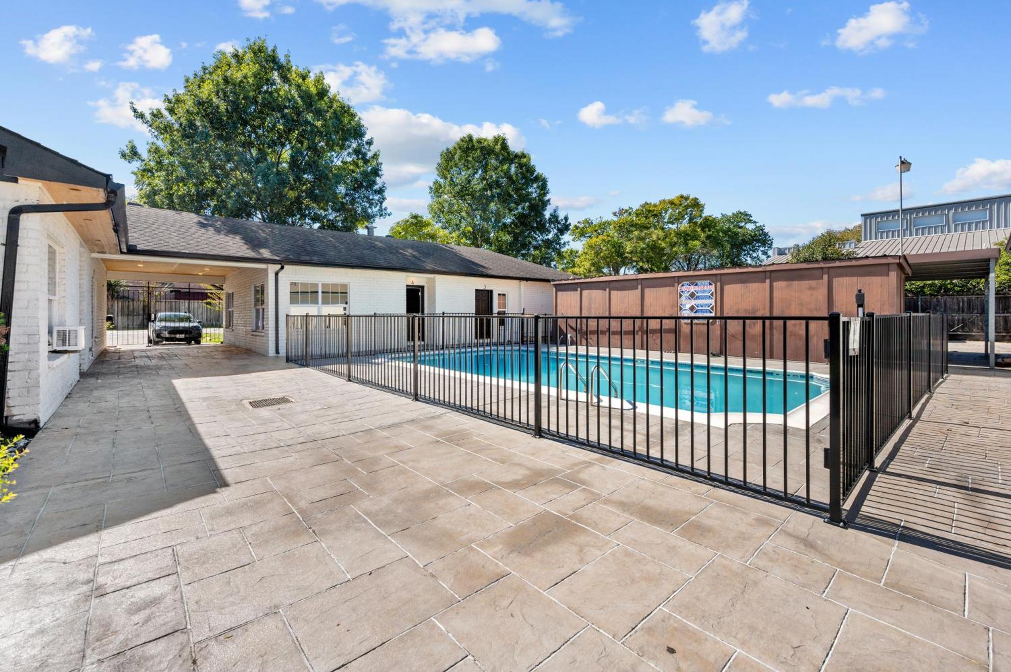 Spacious 1Br Galleria Apt With Pool & Free Park Houston Bagian luar foto