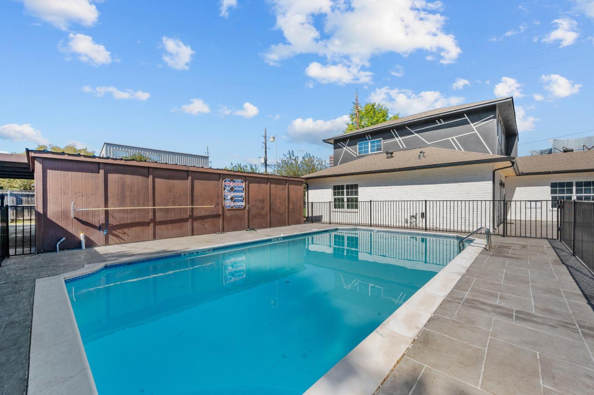 Spacious 1Br Galleria Apt With Pool & Free Park Houston Bagian luar foto
